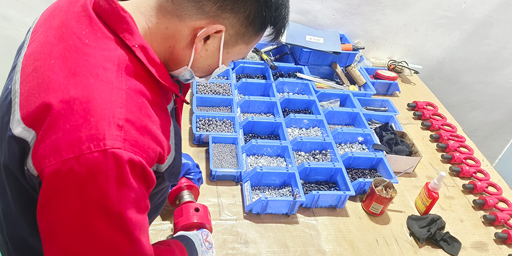 吊環(huán)產(chǎn)品組裝